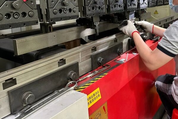 Sheet Metal Bending (1)