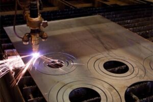 كيفية عمل القطع بالليزر