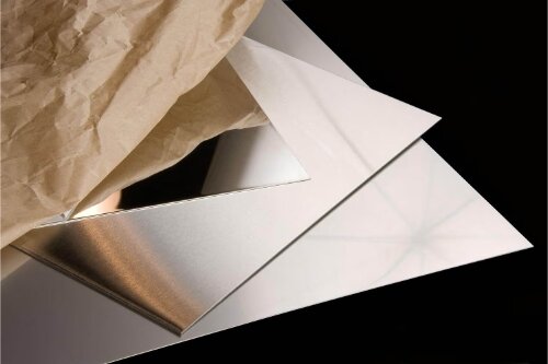 طلاء المرآة اللامع مقابل الطلاء النهائي المصقول مقابل الملمس غير اللامع