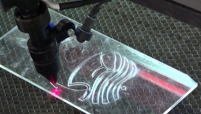 acrylic cutting (1)